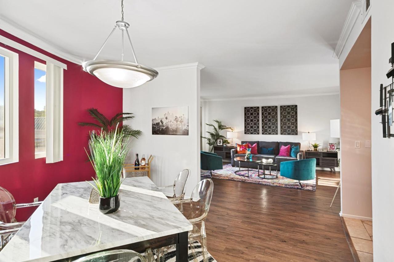 Apartahotel Beverly Hills Chic 2 Bed 2bath With Patio And Parking 309
